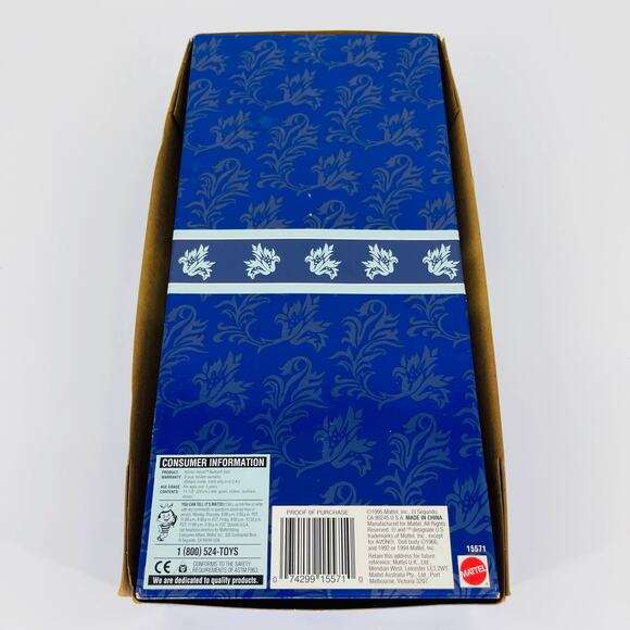 Winter Velvet Avon Exclusive Special Edition Mattel Barbie Doll - NRFB/NIB - Picture 11 of 11